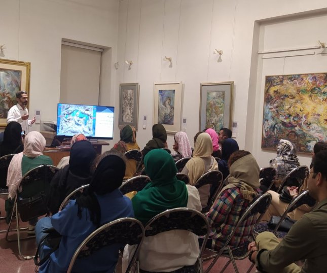 نشست تخصصی تحلیل نگاره قربانی شدن حضرت اسماعیل(ع) در موزه استاد فرشچیان