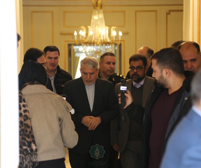 بازدید صمیمی دکتر صالحی امیری از یگان حفاظت سعدآباد