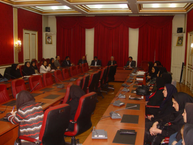هشتمین جلسه شورای سیاستگذاری موزه های سعدآباد:<br>به تشکیل ستاد تسهیلات نوروز92 اختصاص یافت