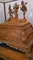 ماکت چوبی مربوط به خدایان اعظم مذهب بودای هندوستان 