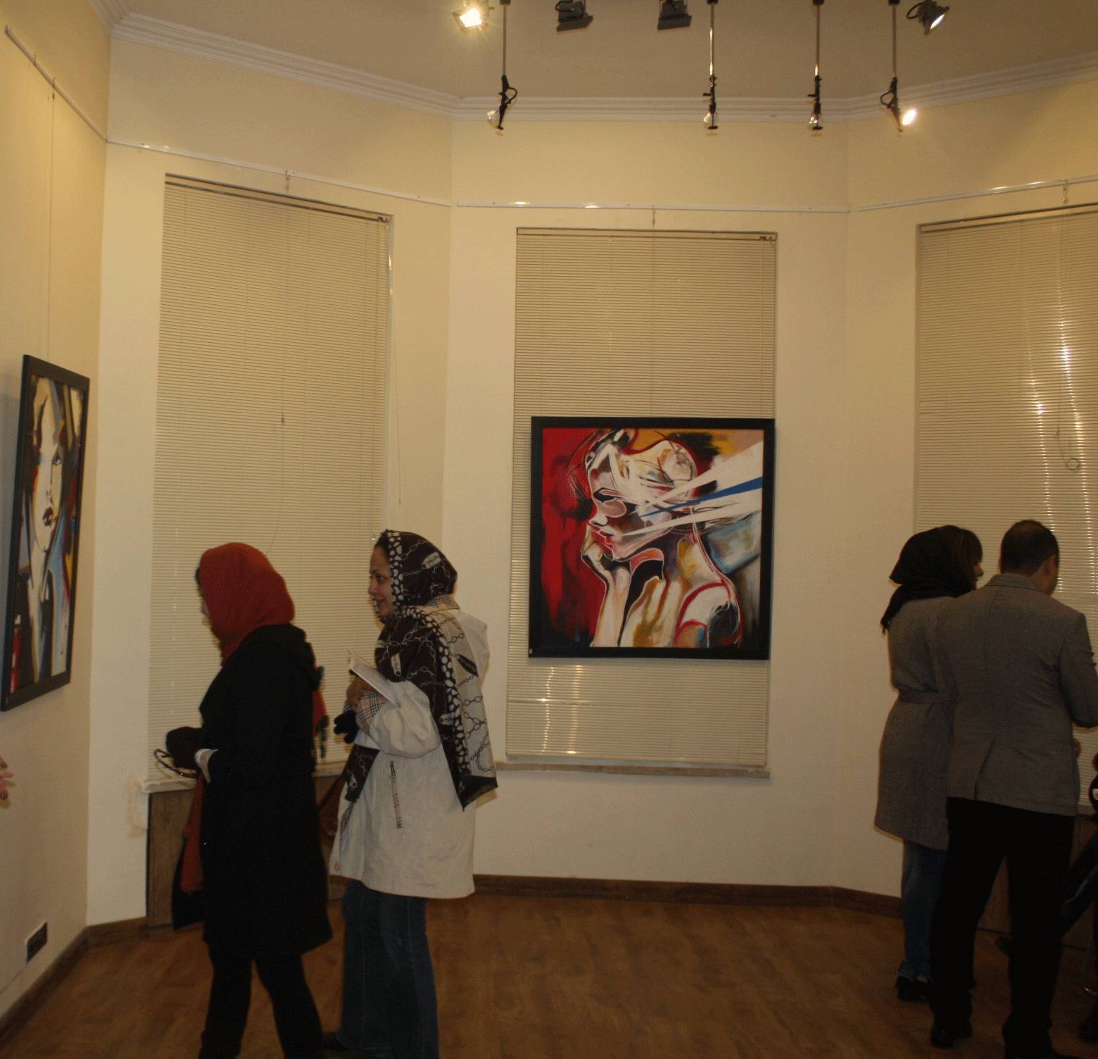 نمایشگاه نقاشی هنرمند معاصر ناتاشا غادشی