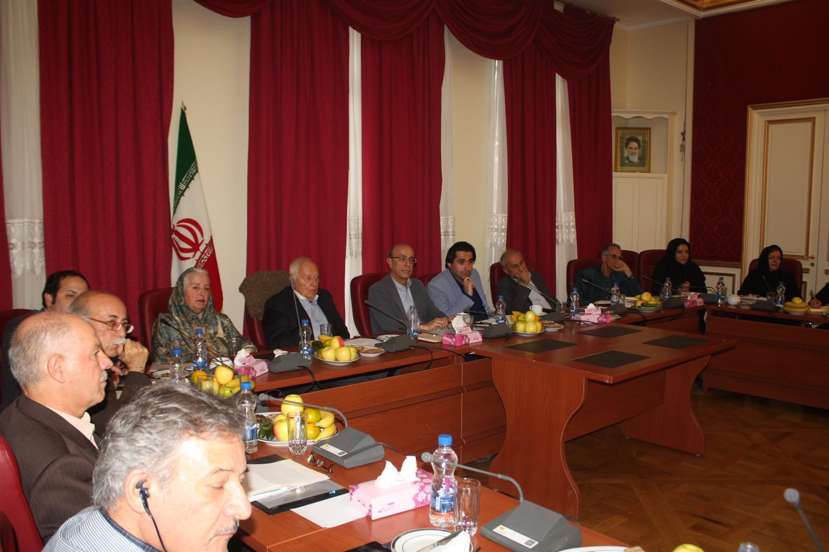 سومین نشست از سلسله نشست های تخصصی آبهای تهران در سعدآباد برگزار شد