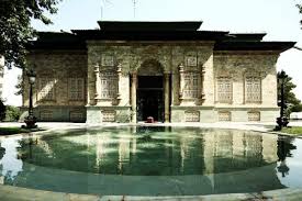 کاخ موزه سبز در روز 9  اردیبهشت تعطیل است