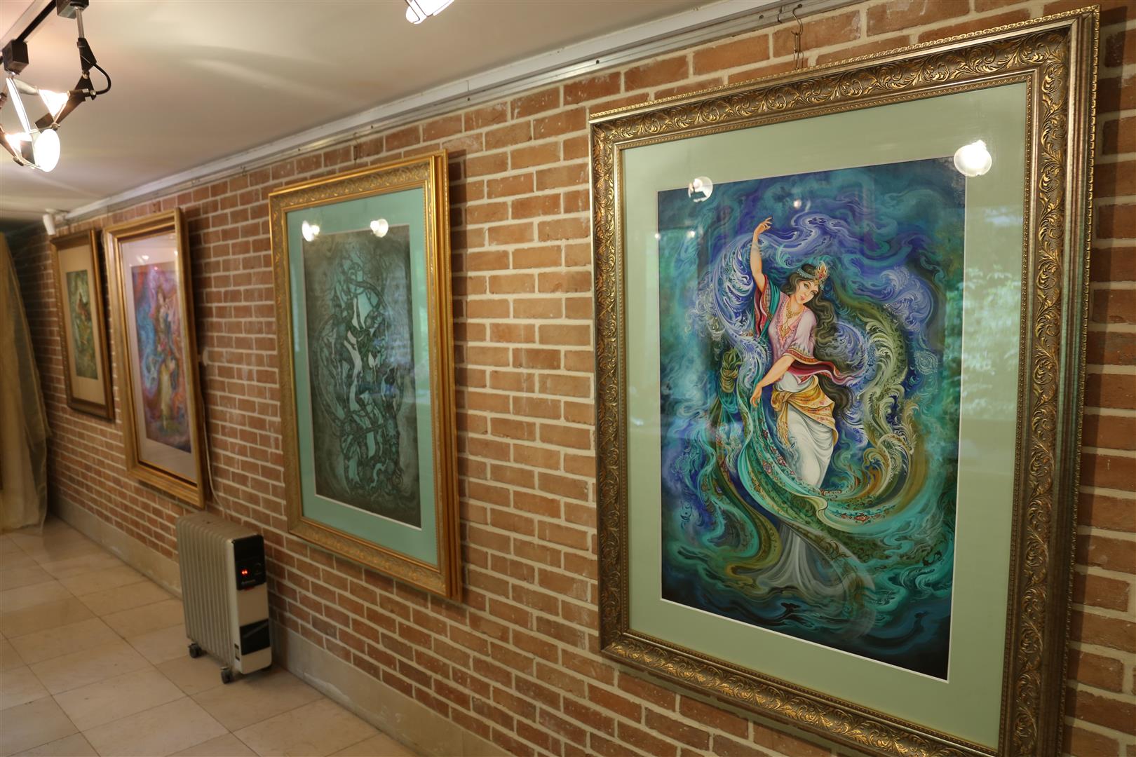 نمایشگاه آثار نگارگری حمدالله کتال در مجموعه سعدآباد دایر شد