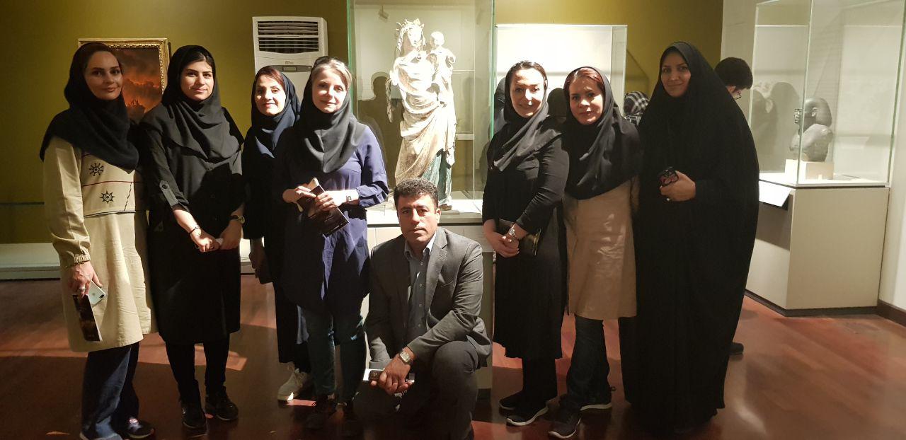بازدید مسئولین و کارشناسان موزه های سعدآباد از موزه لوور در تهران