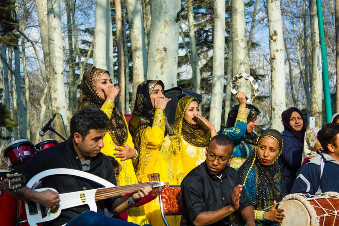 طنین موسیقی سنتی و اقوام ایران در سعدآباد در ایام نوروز