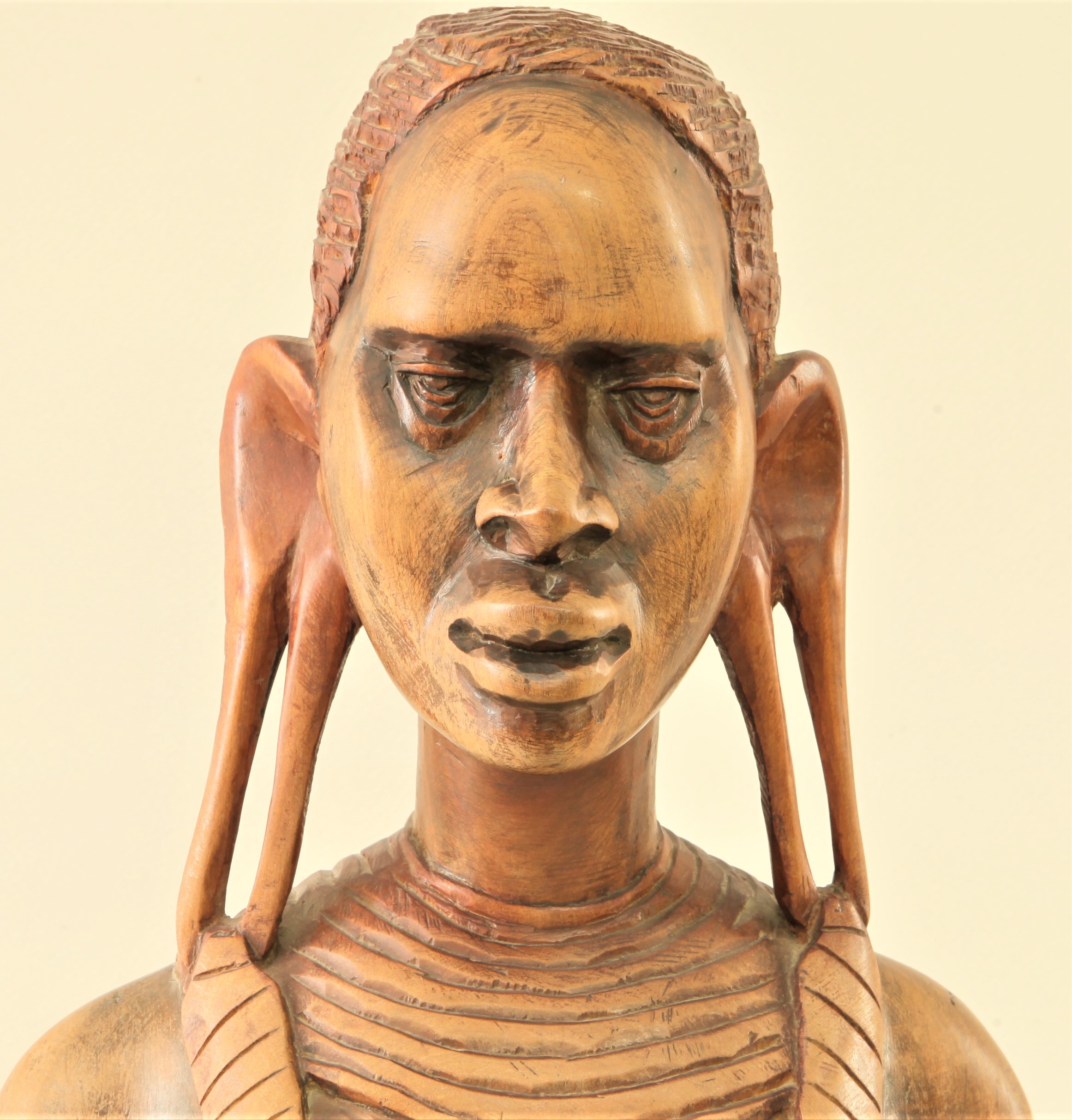 نیم تنه چوبی زن آفریقایی