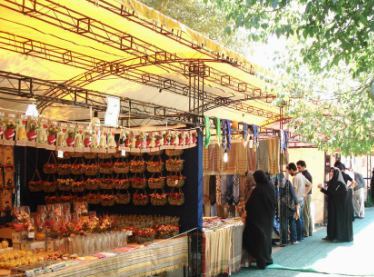 همزمان با ایام نوروز 90 در سعدآباد :<br>برپایی بازارچه صنایع دستی ،گردشگری و مواد غذایی 